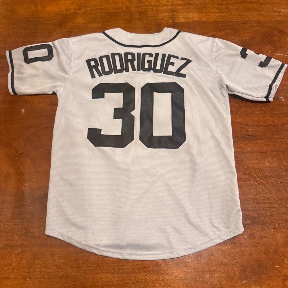 The Sandlot Benny the Jet Rodriguez 30 Baseball Jersey Grey Blck Button Up Small - Picture 7 of 8